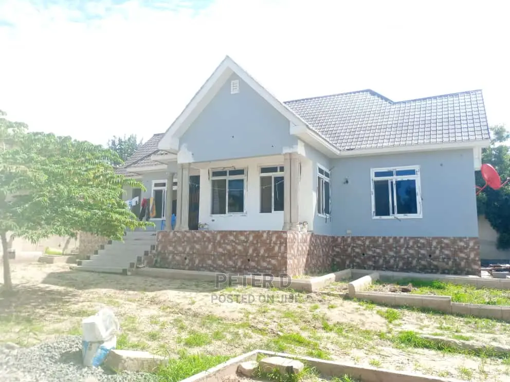 3bdrm House in Goba for Sale