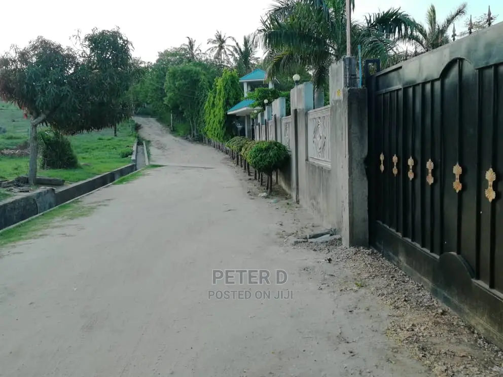 4bdrm House in Bunju for Sale