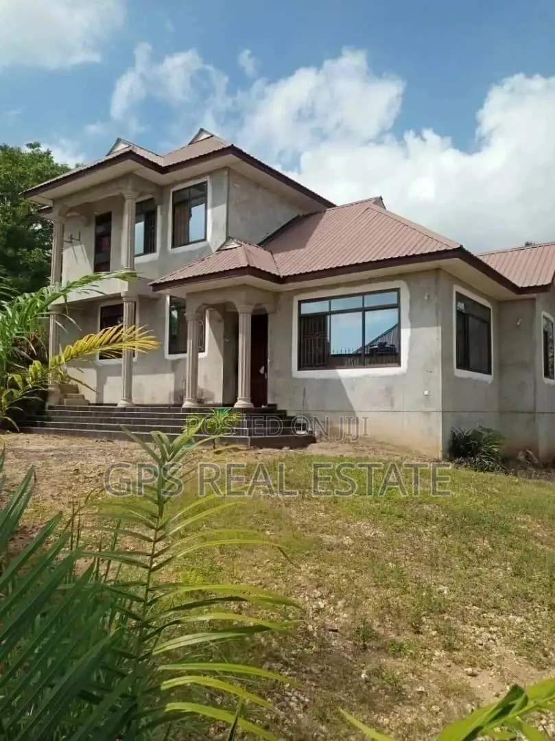 Big House In Goba For Sale