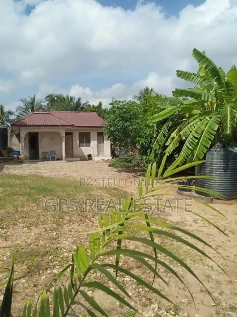 Big House In Goba For Sale