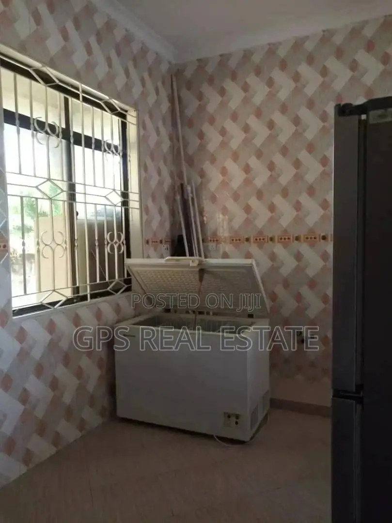 Big House In Goba For Sale