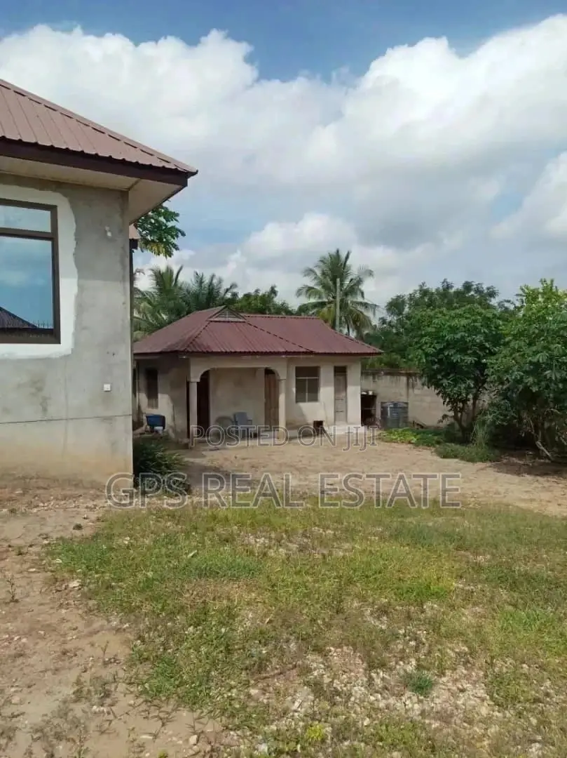 Big House In Goba For Sale