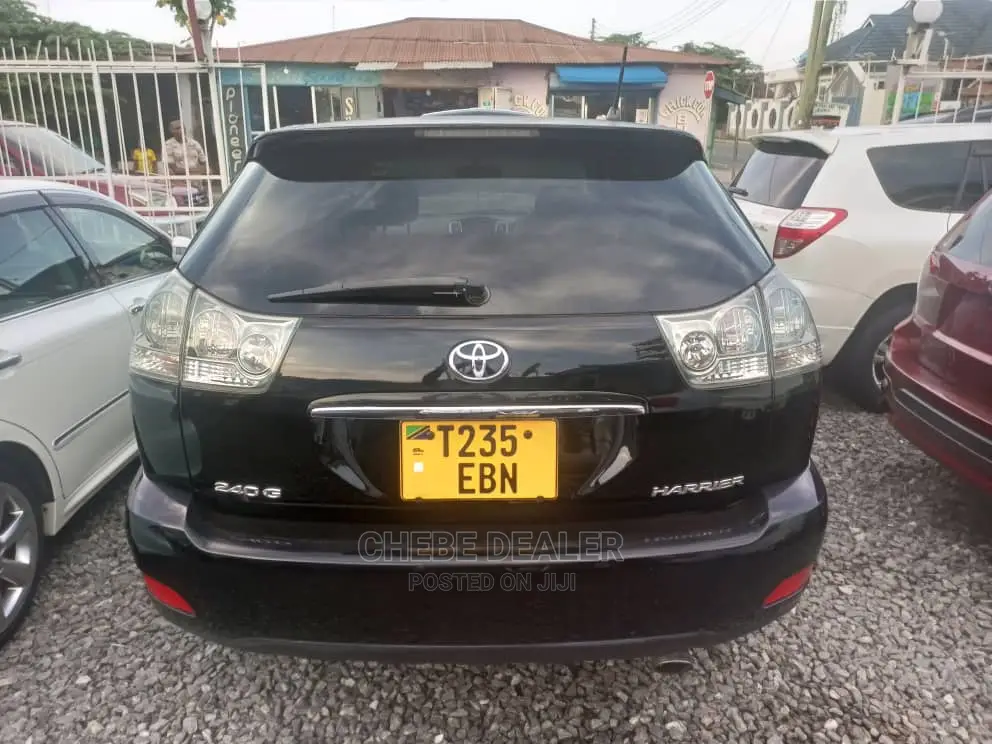 Toyota Harrier 2.4 2006 Black