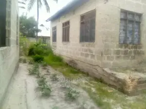 5bdrm Townhouse/Terrace in Tanzania Daressalaam for Sale