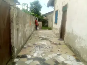 6bdrm Townhouse/Terrace in Tanzania Daressalaam for Sale