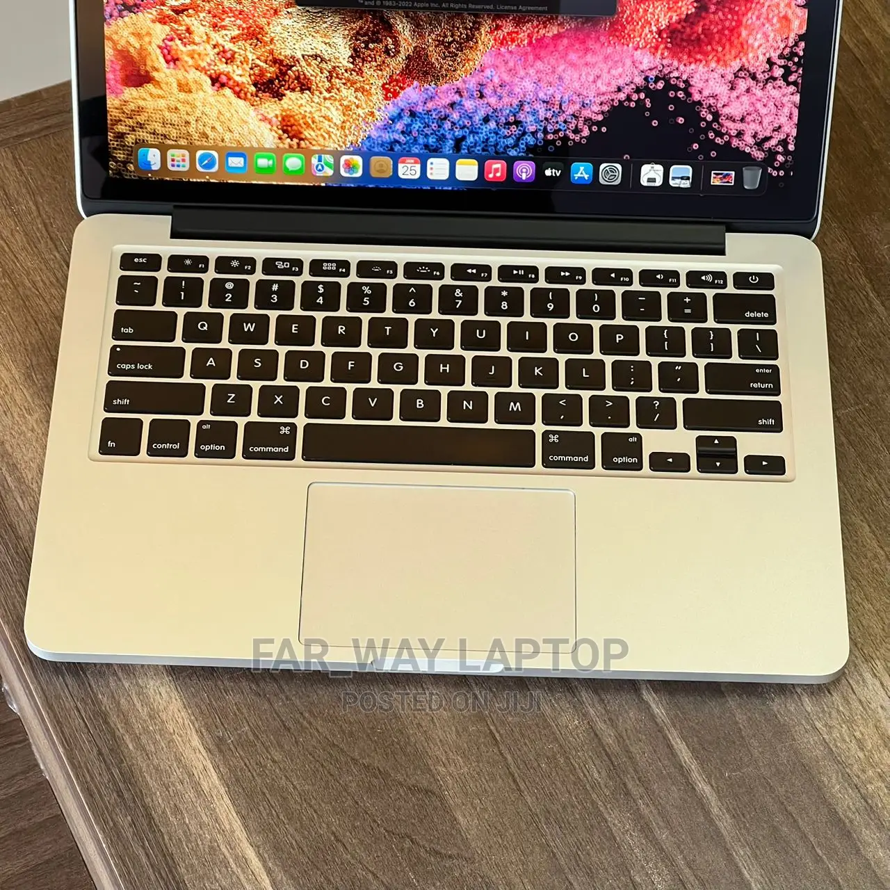 New Laptop Apple MacBook Pro 2015 8GB Intel Core I5 SSD 256GB
