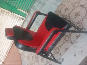 Scrubbing Chair