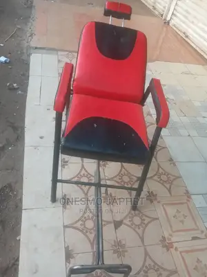 Scrubbing Chair