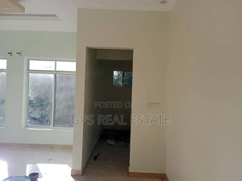 4bdrm House in Kinyerez Kifuru, Kinondoni for Sale