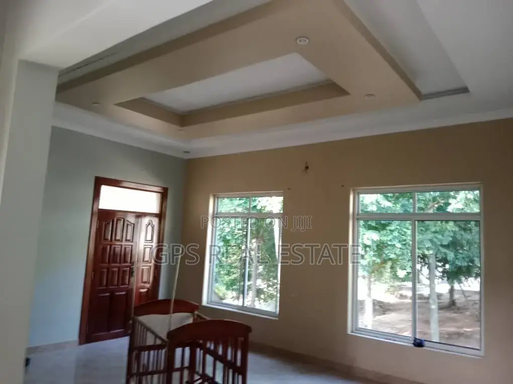 4bdrm House in Kinyerez Kifuru, Kinondoni for Sale