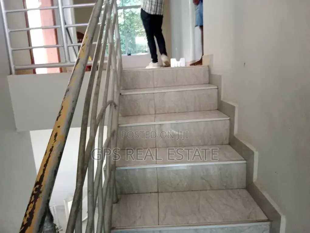 4bdrm House in Kinyerez Kifuru, Kinondoni for Sale