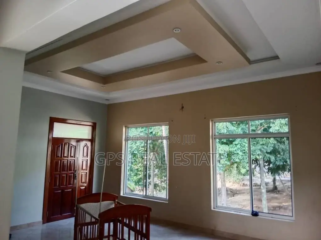 4bdrm House in Kinyerez Kifuru, Kinondoni for Sale