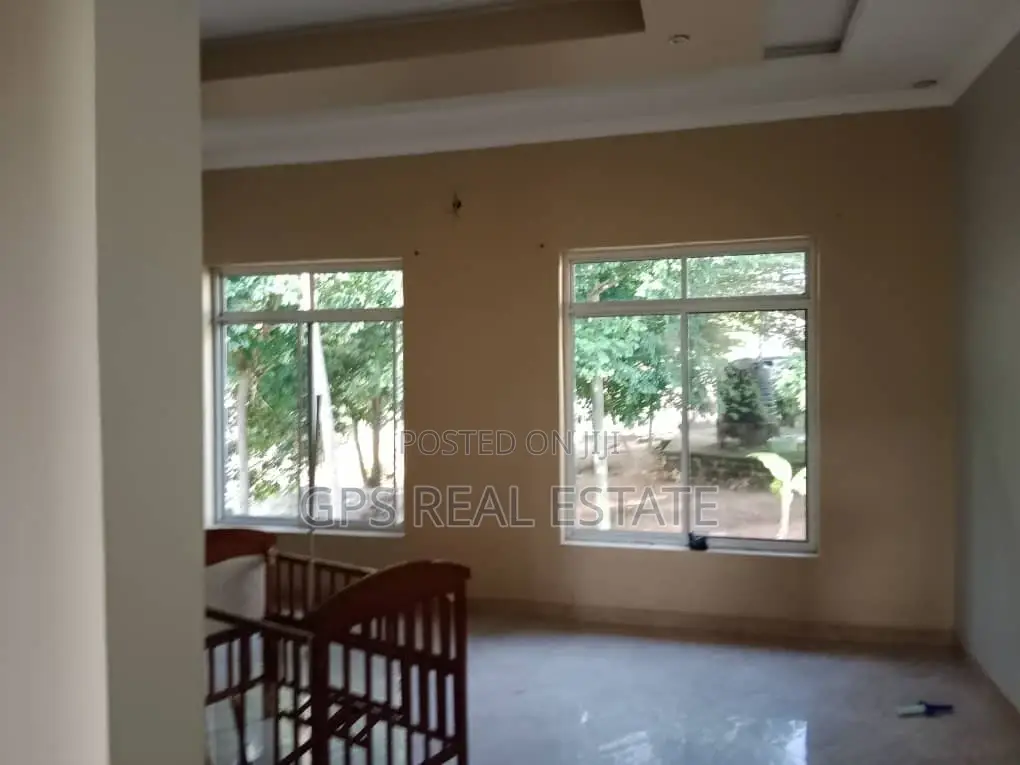 4bdrm House in Kinyerez Kifuru, Kinondoni for Sale