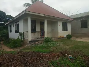 3bdrm House in Mbezi Makabe, Kinondoni for Sale