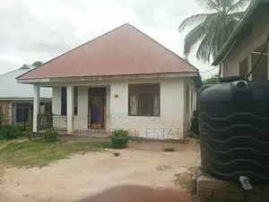 3bdrm House in Mbezi Makabe, Kinondoni for Sale
