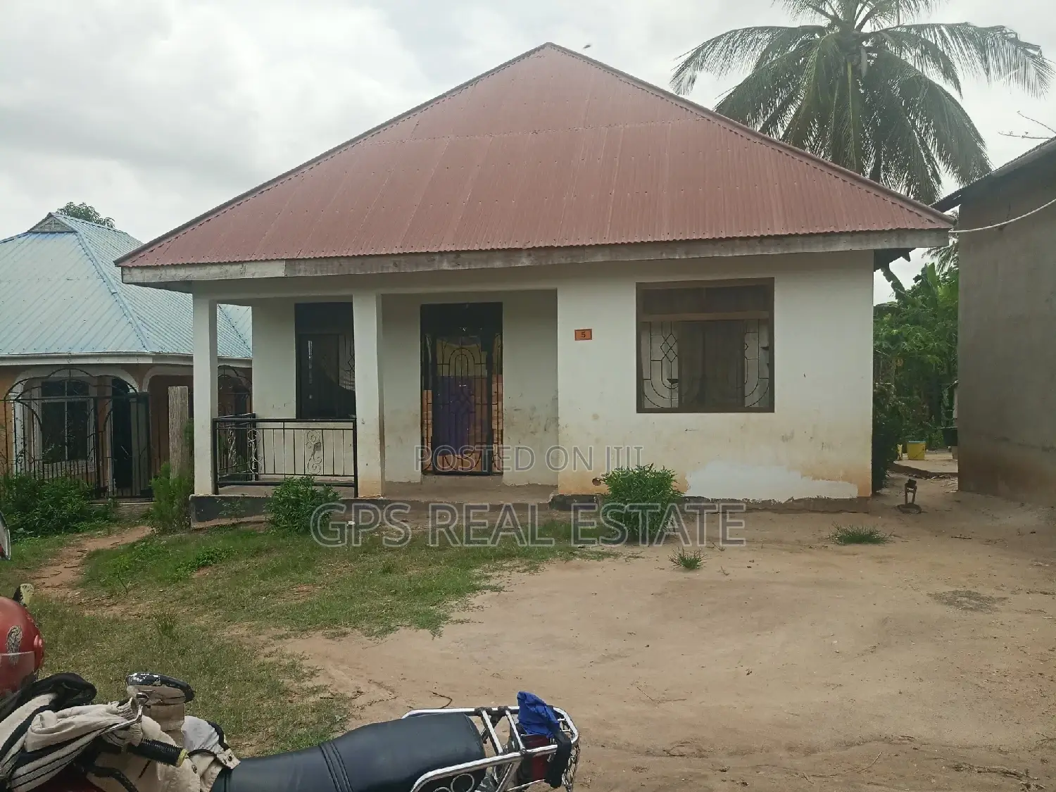 3bdrm House in Mbezi Makabe, Kinondoni for Sale