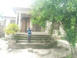 3bdrm House in Mbezi Makabe, Kinondoni for Sale