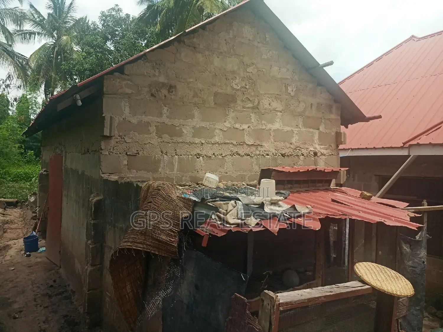3bdrm House in Mbezi Makabe, Kinondoni for Sale