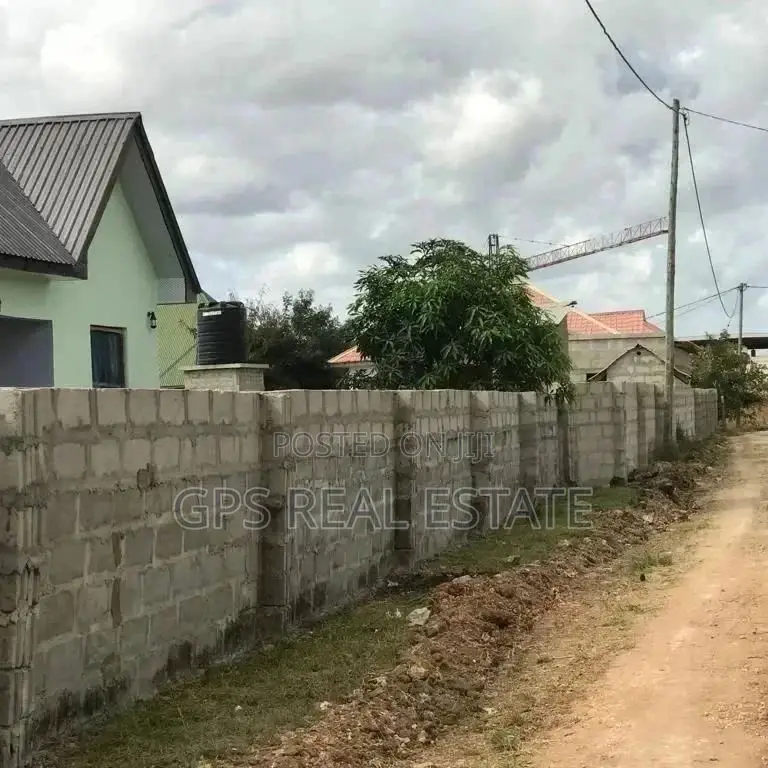 3bdrm House in Dege Kigamboni for Sale