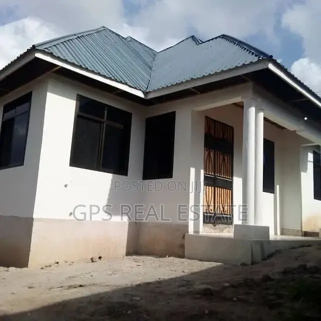3bdrm House in Mbezi Kwa Msuguli, Kinondoni for Sale