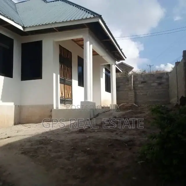 3bdrm House in Mbezi Kwa Msuguli, Kinondoni for Sale