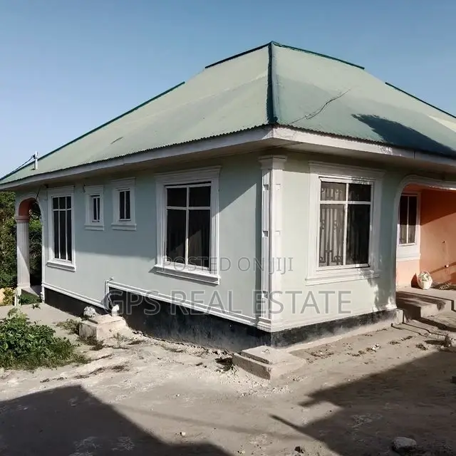 3bdrm House in Tegeta Namanga, Kinondoni for Sale