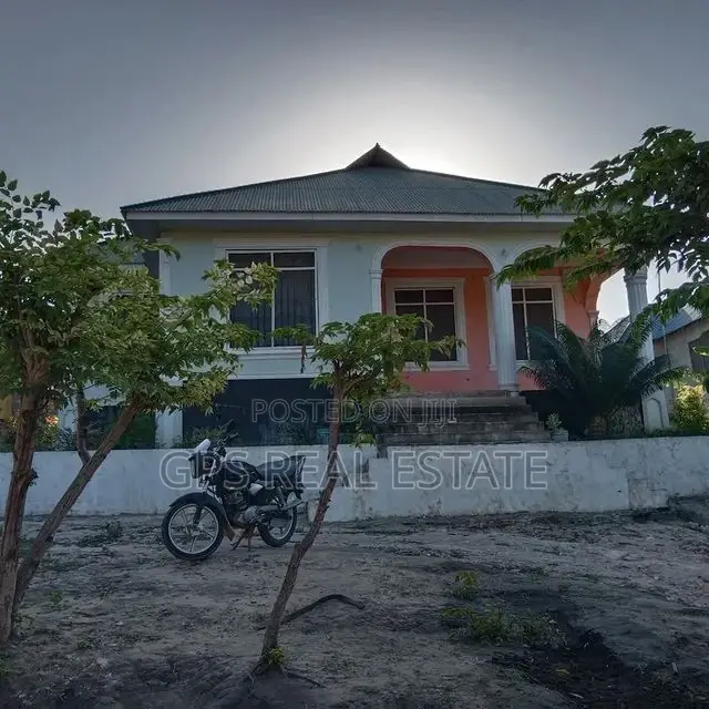 3bdrm House in Tegeta Namanga, Kinondoni for Sale