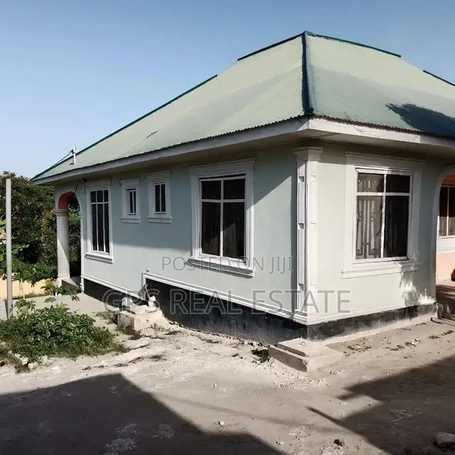 3bdrm House in Tegeta Namanga, Kinondoni for Sale