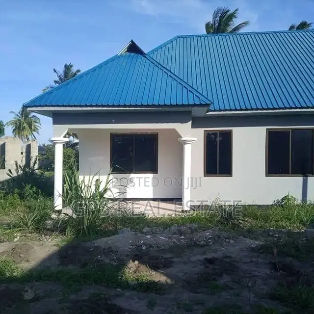 3bdrm House in Msongola, Kinondoni for Sale