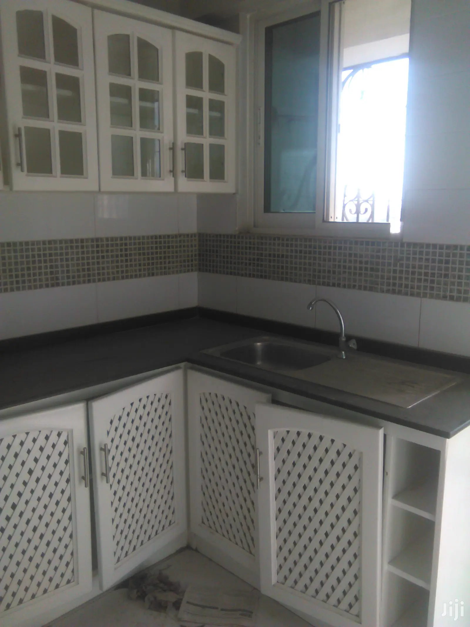 3bdrm Apartment in Kariakoo for rent