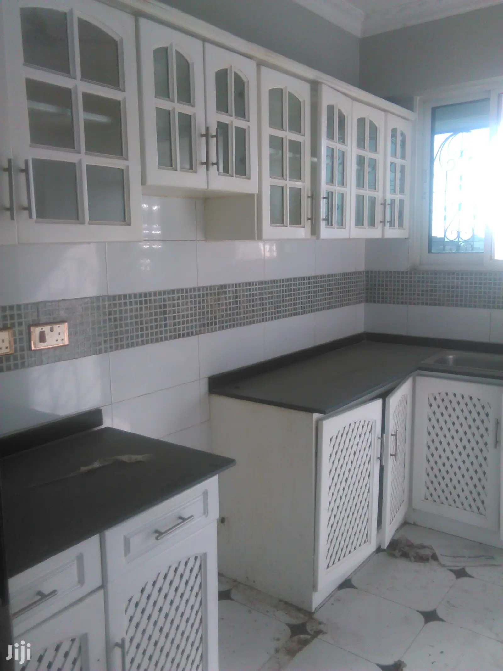 3bdrm Apartment in Kariakoo for rent