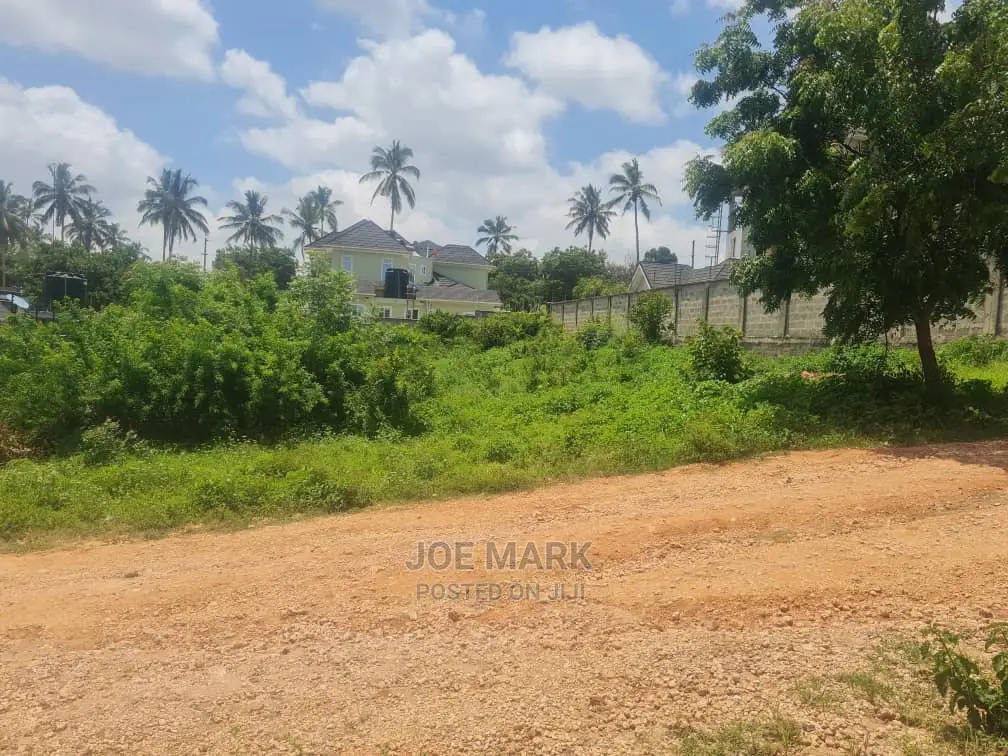 3bdrm House in Mark Real Estate, Goba for Sale