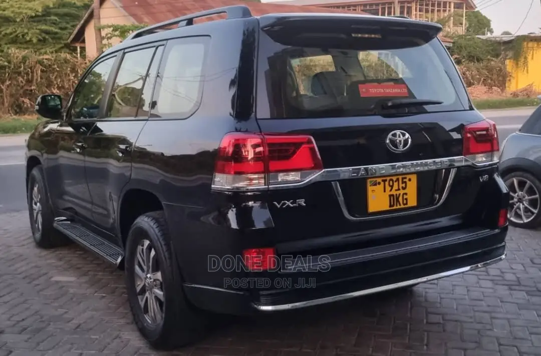 Toyota Land Cruiser 2017 Black