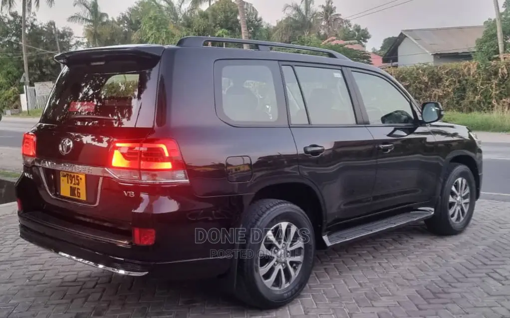 Toyota Land Cruiser 2017 Black
