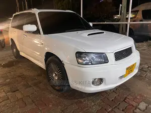 Subaru Forester 2005 White