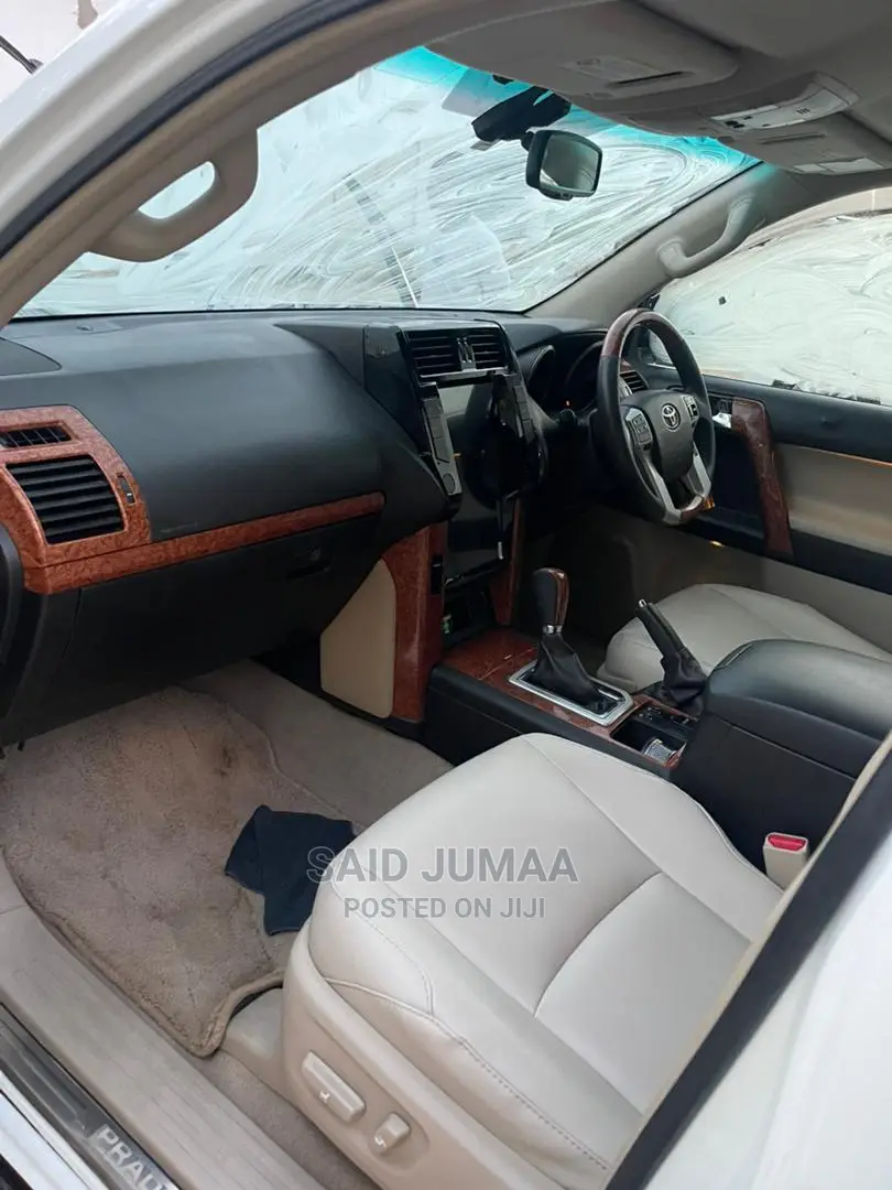 Toyota Land Cruiser Prado 2.7 2018 White
