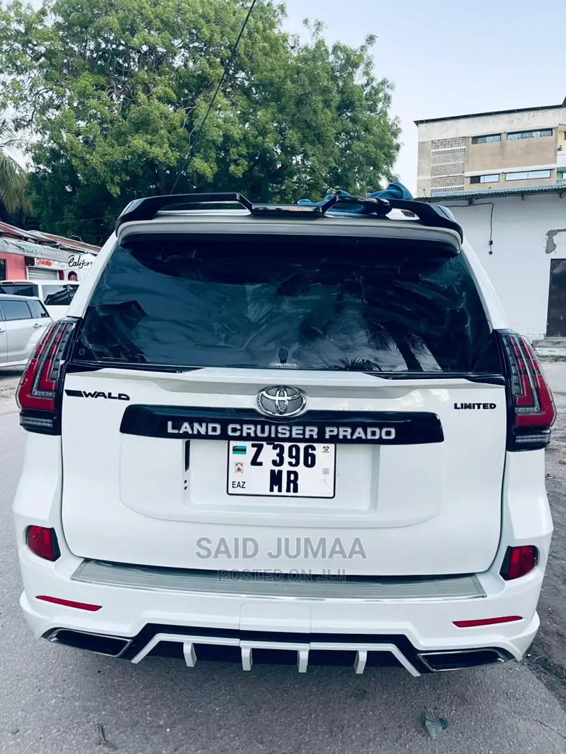 Toyota Land Cruiser Prado 2.7 2018 White