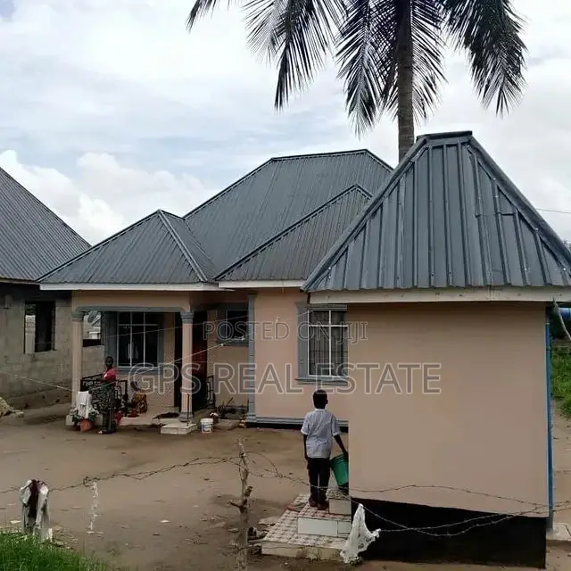 3bdrm House in Mbande, Chamazi for Sale