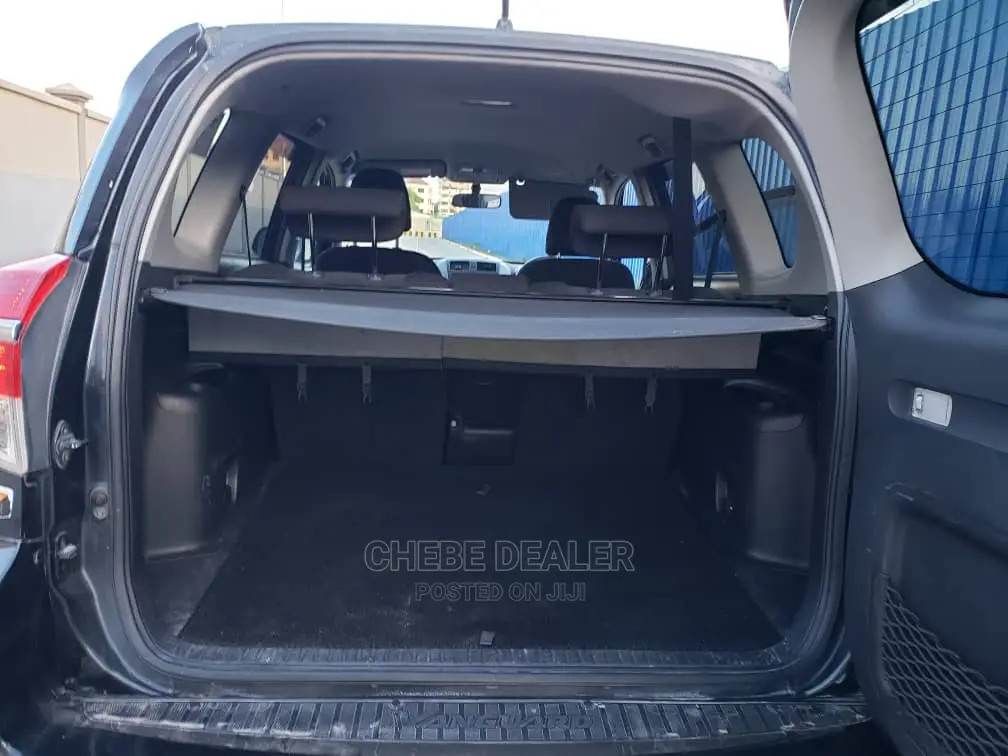 Toyota Vanguard 2011 Black