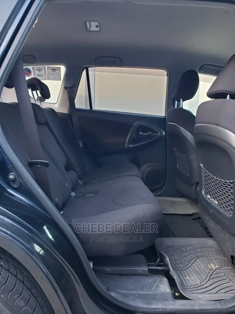 Toyota Vanguard 2011 Black