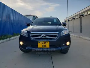 Toyota Vanguard 2011 Black