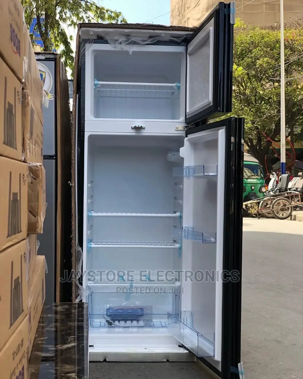Boss Fridge 202L Black Kwa 750,000/=