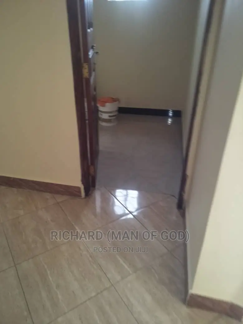 5bdrm Bungalow in Arusha for Rent
