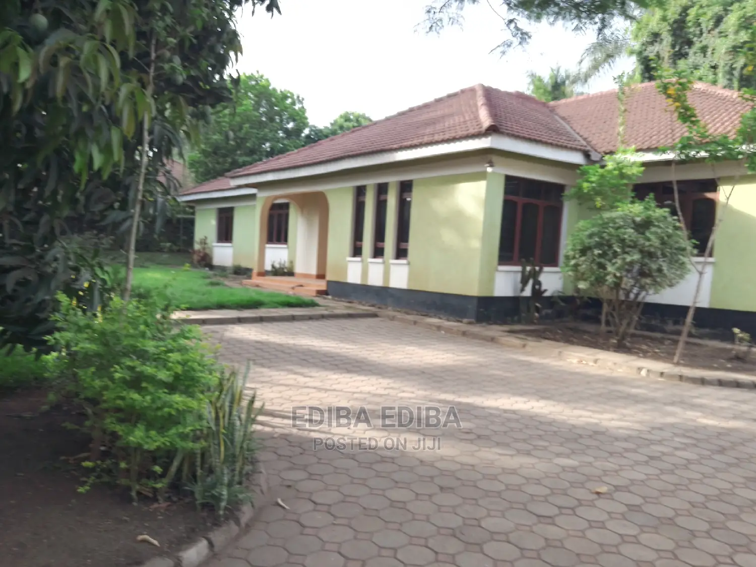 5bdrm Bungalow in Ediba Real Estate, Arusha for Rent