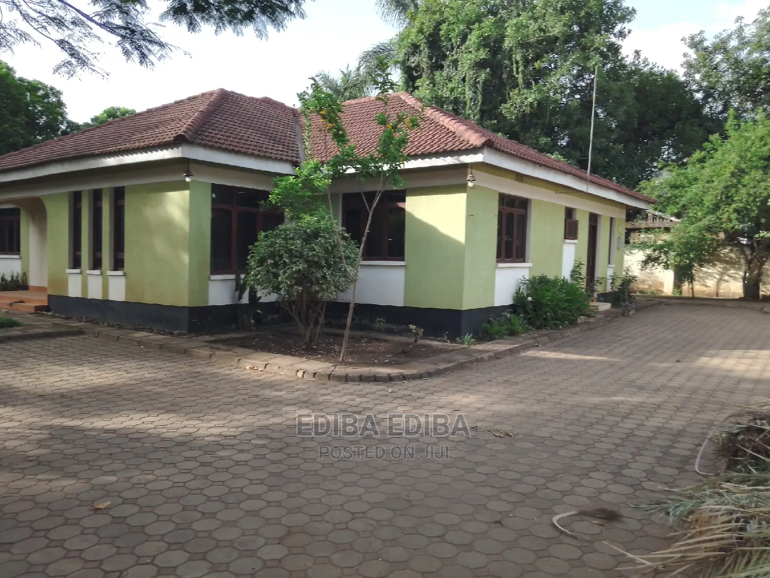 5bdrm Bungalow in Ediba Real Estate, Arusha for Rent
