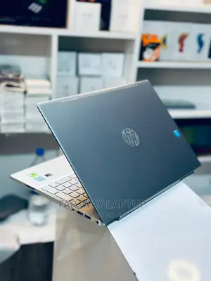 New Laptop HP Pavilion 15 8GB Intel Core I5 HDD+SSD 256GB