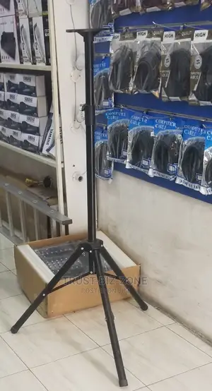Speaker Stand