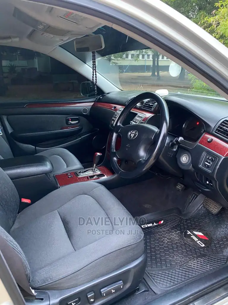 Toyota Brevis 2001 Silver