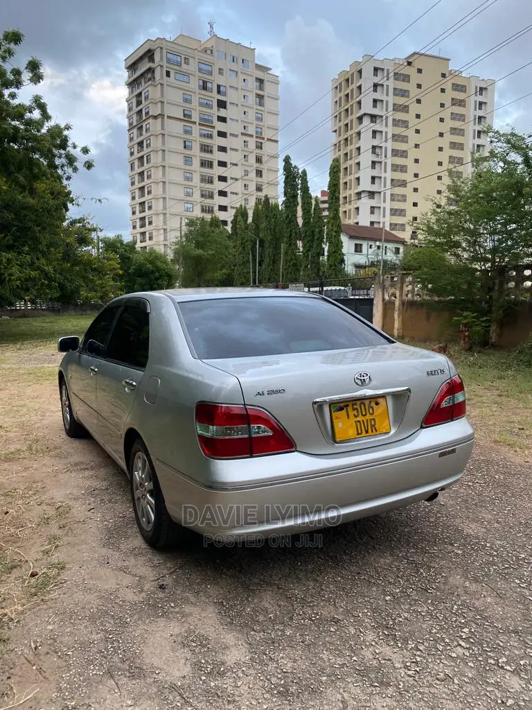 Toyota Brevis 2001 Silver