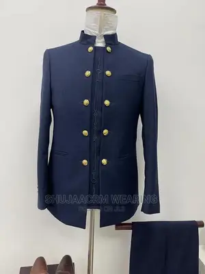 Collarles Suits